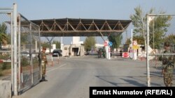 Кыргыз-өзбек чек арасы. Ош. 