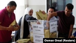 Виборча дільниця в Стамбулі, Туреччина, 24 червня 2018 року