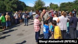 სოფლიდან დაახლოებით 5-7 კილომეტრში მცირე ჰიდროელექტროსადგურის, „ლოპოტა 1“-ის მშენებლობა იგეგმება.