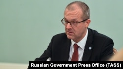 Ганс Клюґе їздив до Москви 16 червня. У соцмережі X він повідомив про зустріч із міністром закордонних справ Росії Сергієм Лавровим і розмістив фото з ним