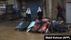 Затоплена вулиця в Кабулі, Афганістан, 16 квітня 2019 року