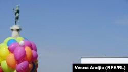 Najava Parade ponosa u Beogradu. U pozadini spomenik "Pobednik" na Kalemegdanu, 07. septembar 2010.