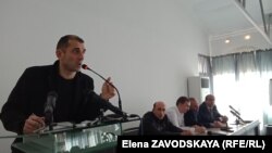 Астамур Какалия считает, что депутаты должны внести ясность и объяснить обществу, за что они голосовали, принимая поправки