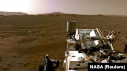 Це планета Марс. На неї приземлився і розпочав свою подорож планетою марсохід NASA Perseverance («Наполегливість»)