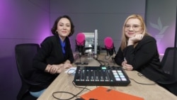 SmartJob | Oana Șerban, lector universitar: Oamenii nu mai dau doi bani pe adevăr. Falimentul democrației e la ușă