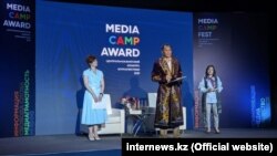 Онлайн фестивалдын Казакстандагы уюштуруучулары. 