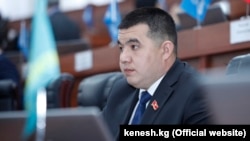 Урматбек Самаев.