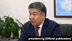 Алмамбет Шыкмаматов.