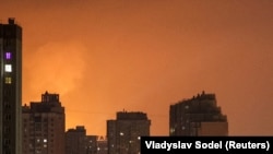 Масована атака дронів на Київ із жертвами: столиця під час та після ударів (фотосвідчення)