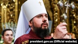 Mitropolitul de Kiev și al Întregii Ucraine, Epifanie, instalat astăzi la o slujbă religioasă în Catedral Sf. Sofia la Kiev