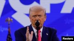 По словам Трампа, Иран играет в «невинную жертву» террористов-изгоев, над которыми он потерял контроль, но это неправда