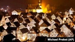 Case vechi, de tip fachwerk, la Freudenberg, Germania