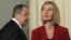 Федеріка Моґеріні та голова МЗС Росії Сергій Лавров на спільній прес-конференції. Москва, 24 квітня 2017 року