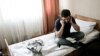 Димитър Кенаров в хотелска стая в Минск, 2011