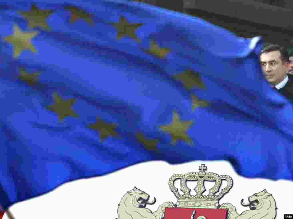 Caption: ITAR-TASS 118: TBILISI, GEORGIA. JANUARY 20. Georgia's President Mikhail Saakashvili (R) seen during his inauguration ceremony in the Georgian capital.