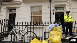 Полиция у дома, где жил Гарет Уильямс
