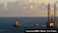 Iz Vlade je najavljeno da za deset dana, 25. marta, kreće bušenje prve istražne bušotine, koja se nalazi na 28 kilometara od obale, na krajnjem jugu Crne Gore, u moru između Bara i Ulcinja. 