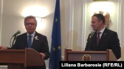 Gianni Buquicchio (stg) cu Andrian Candu