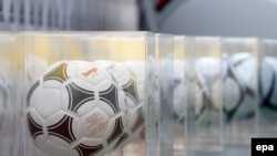 Відбувся символічний матч між командою латвійських депутатів і об’єднаною командою посольств України і Польщі та діаспор цих країн