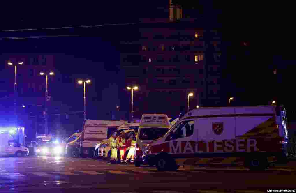 A merényletben megsebesült rendőr állapota továbbra is kritikus, de stabil.