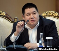 Семетей Аманбеков.