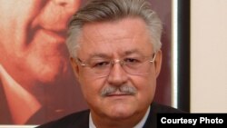 Юрий Новолодский