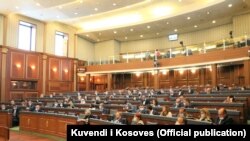 Kosovë: salla plenare e Kuvendit të Kosovës 