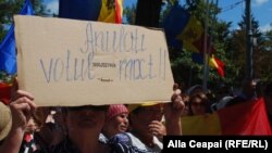 La un protest la Chișinău împotriva sistemului electoral mixt
