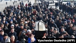 Митинг на центральной площади Бишкека против нелегальной миграции. 17 января 2019 года.