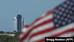 Тяжёлая ракета-носитель "Фалькон-9" на стартовом комплексе космического центра имени Кеннеди на Флориде, 15 ноября 2020 (архив)