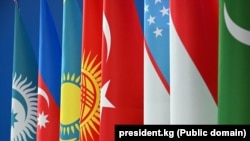 Түрк мамлекеттери уюмуна кирген өлкөлөрдүн желектери. 6-ноябрь, 2024-жыл.