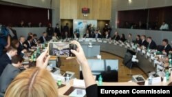 Третият кръг от преговори между Русия и Украйна с посредничеството на Европейската комисия в Брюксел