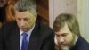 Депутати Юрій Бойко (ліворуч) і Вадим Новинський з «Опозиційного блоку» (фото архівне)