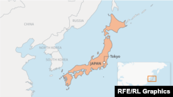 Рекордні дощі пройшли заходом Японії, призвівши до повеней і зсувів ґрунту, які зносили автомобілі й будинки