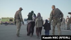 Діти, народжені російськими громадянами, пов’язаними з екстремістським угрупованням, були передані російській делегації 3 липня