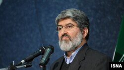 علی مطهری، نماینده مجلس ایران یکی از سخنرانان کنگره حزب مردم‌سالاری بود