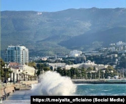 Набережна Ялти під час шторму у вересні 2025 року