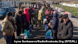 Проверка документов на КПВВ «Пищевик», октябрь 2016 года