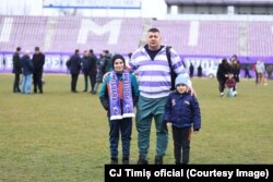 Generații vechi și noi pe stadion