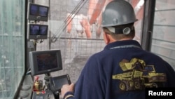 Кумтөр кени