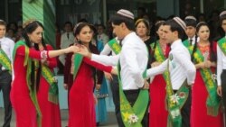 Diňle: 'Soňky jaň' çäreleri berk polisiýa gözegçiligi astynda bellenip geçildi – Türkmenabat