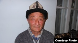 Эркин Раыимбердиев. Ош шаарынын Төлөйкөн айылы. Апрель, 2012