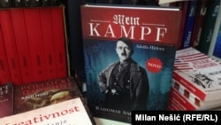 "Majn kampf" na jednom od štandova