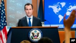 За словами Метью Міллера, ці проблеми обговорювалися напряму з президентом Зеленським та іншими представниками українського уряду