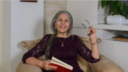 هشدار دختر مهوش ثابت نسبت به وضعیت جسمانی او؛ مادرم را آزاد کنید