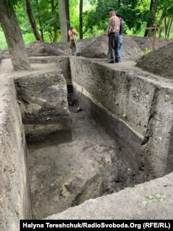 Розкопки на місці старої церкви