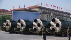 Кытай Бээжинде жаңы аскердик куралын көрсөттү