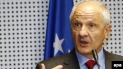 Fatmir Sejdiu na konferenciji za novinare u Vlori u Albaniji, 24. jun 2009.