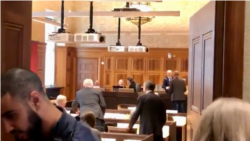 دادگاه حمید نوری در گفتگو با کاوه موسوی