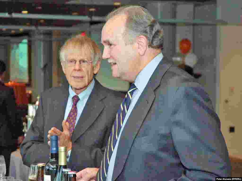 Former RFE Director Ross Johnson (l) and current BBG Governor (and former Radio Liberty Director) Enders Wimbush, at RFE's 60th anniversary reception.